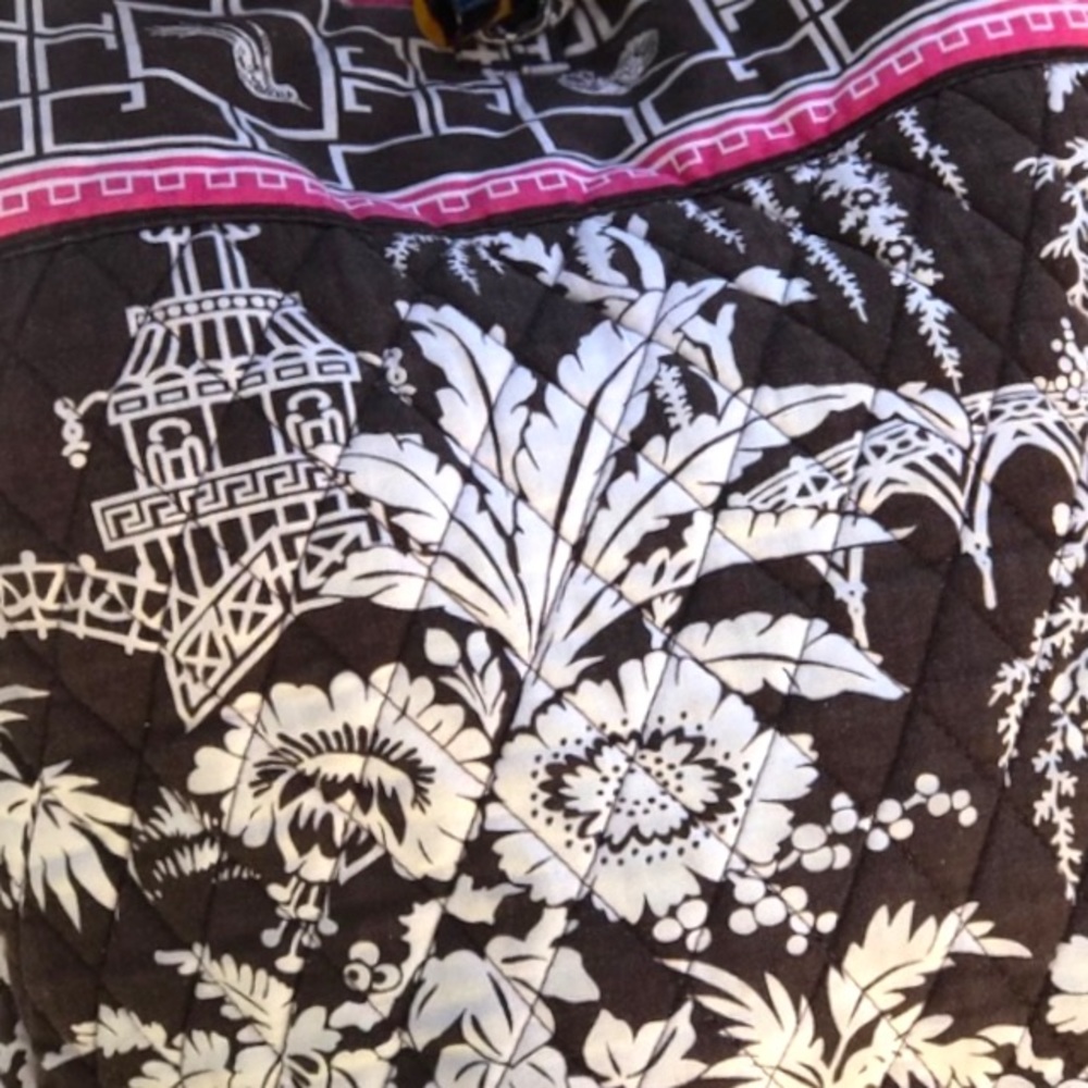 VERA BRADLEY  Large Tote in Brown Pink White Asian Inspired print with pink trim - Picture 6 of 16